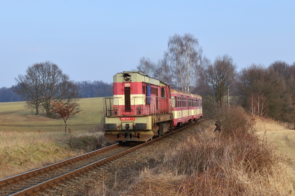 742 383-3