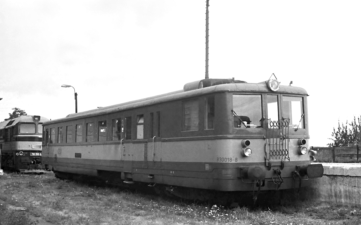 830 018-8
