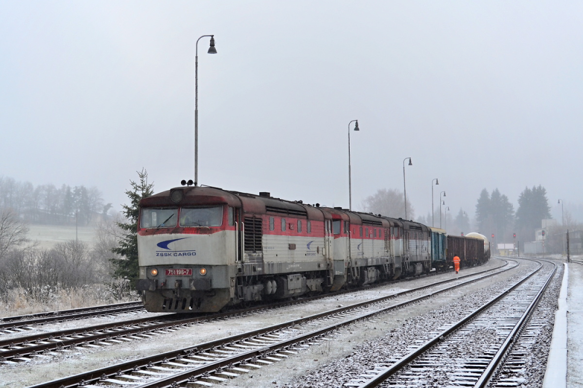 751 196-7