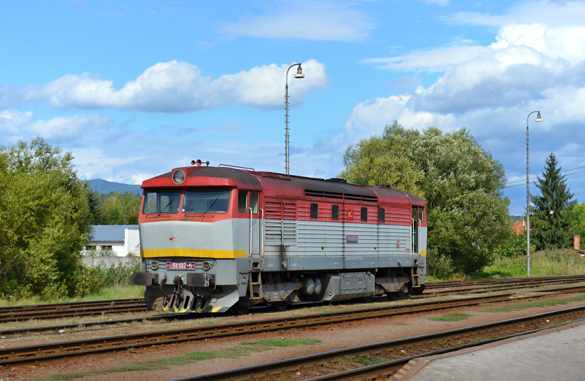 751 197-5