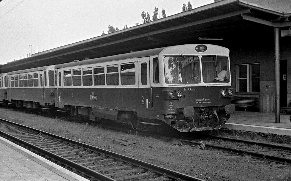M152.0209