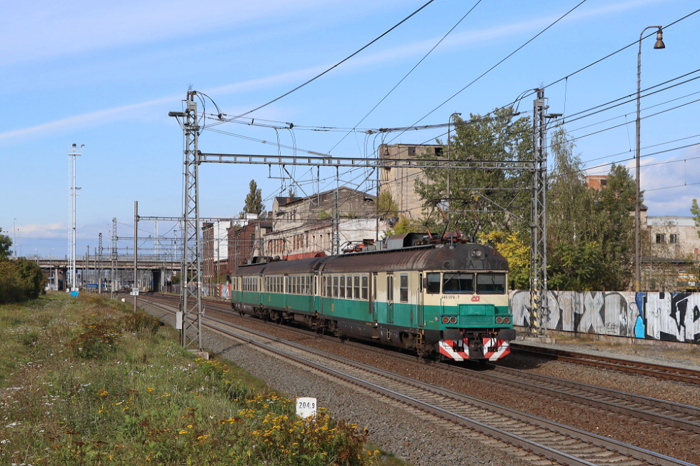 460 079-7