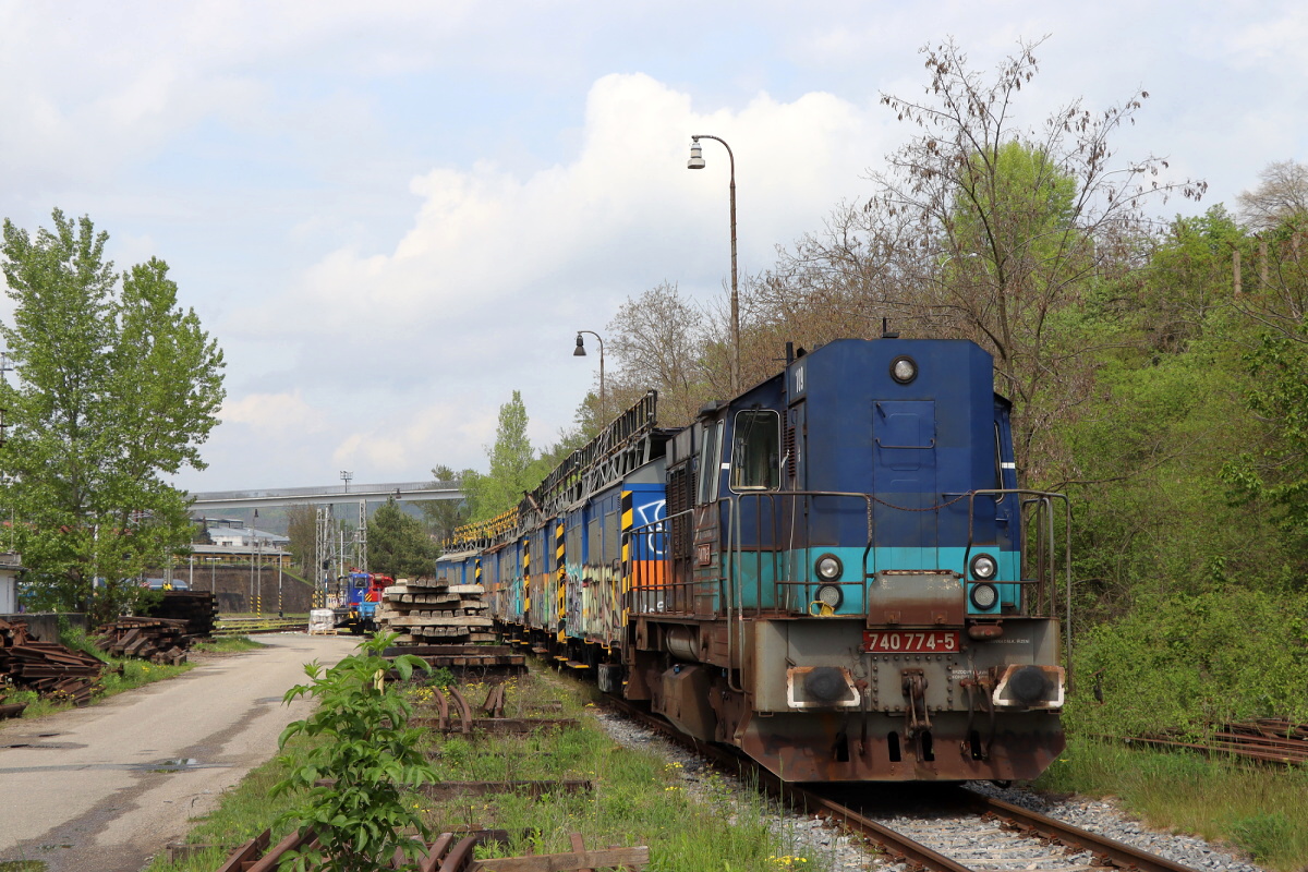 740 774-5