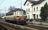 240 124-8