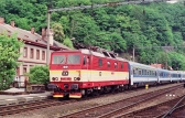 371 015-9