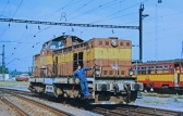 735 040-8