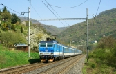 371 015-9