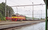753 279-9
